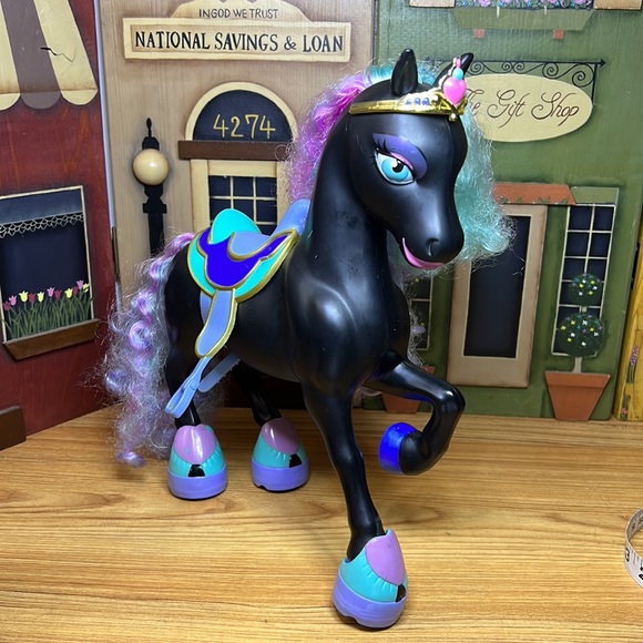 Vintage 2002 Kid Kore Rainbow Horse with Crown & Saddle L 9” x H 10.5” - Picture 3 of 13